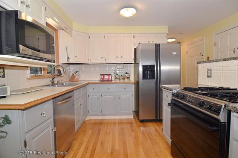 604 Algonquin Dr, Warwick, RI 02888 photo 10