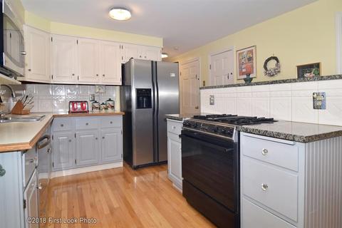 604 Algonquin Dr, Warwick, RI 02888 photo 9