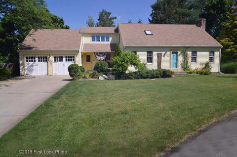 604 Algonquin Dr, Warwick, RI 02888 photo 2