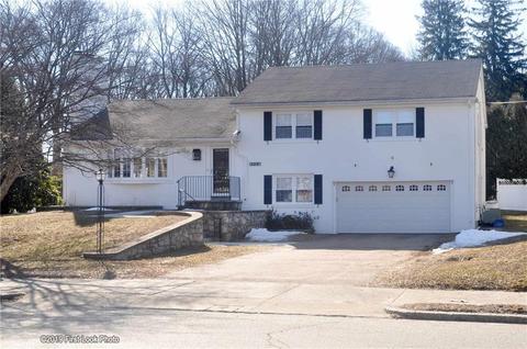 139 Gaskill St, Woonsocket, RI 02895 photo 1