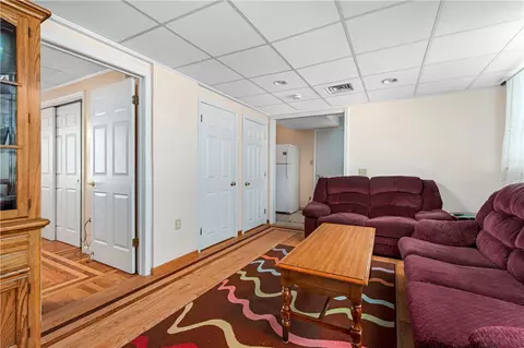 284 8th Ave, Woonsocket, RI 02895 photo 18