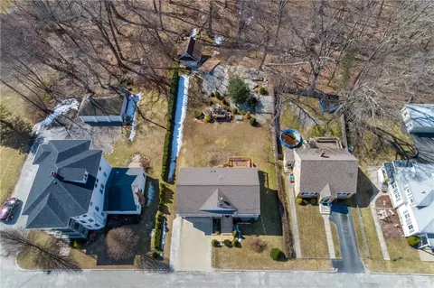 284 8th Ave, Woonsocket, RI 02895 photo 28