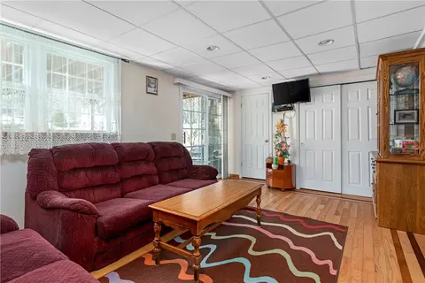284 8th Ave, Woonsocket, RI 02895 photo 17