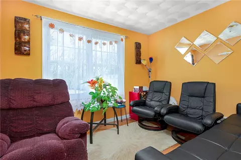 284 8th Ave, Woonsocket, RI 02895 photo 13