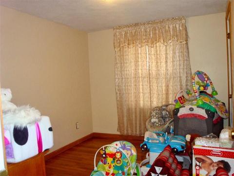 198 Macarthur Rd, Woonsocket, RI 02895 photo 17