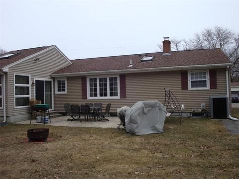 198 Macarthur Rd, Woonsocket, RI 02895 photo 6