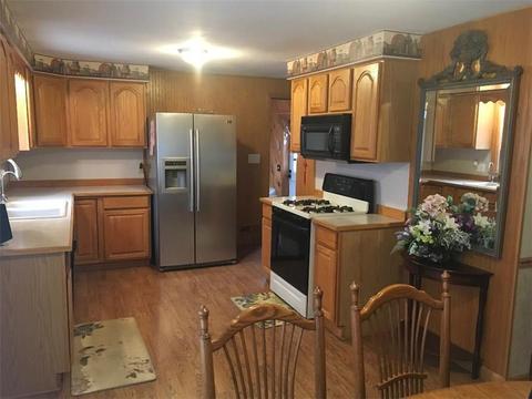 198 Macarthur Rd, Woonsocket, RI 02895 photo 14
