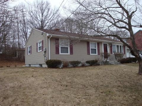 198 Macarthur Rd, Woonsocket, RI 02895 photo 2