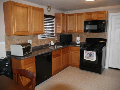 828 Sandy Ln, Warwick, RI 02889 photo 9