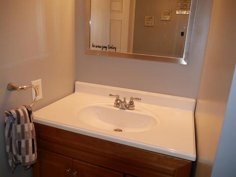 828 Sandy Ln, Warwick, RI 02889 photo 14