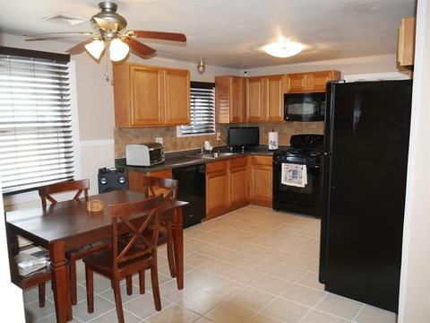 828 Sandy Ln, Warwick, RI 02889 photo 8