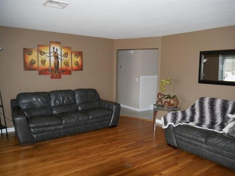 828 Sandy Ln, Warwick, RI 02889 photo 5