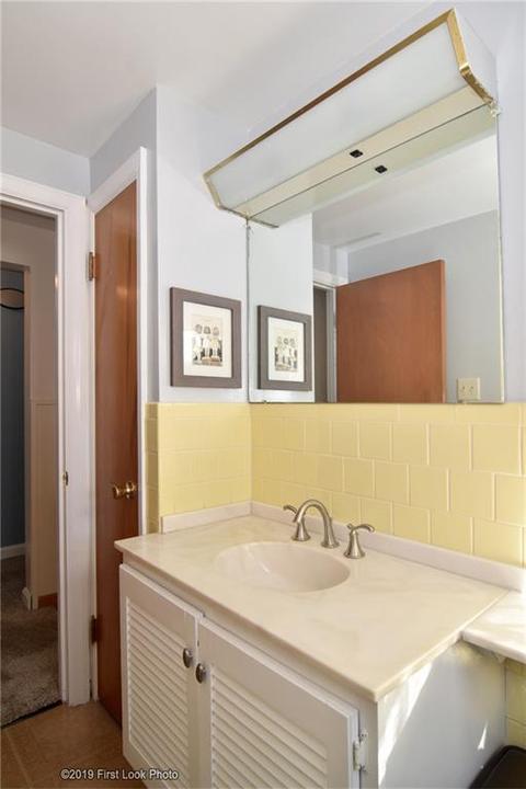 500 Buttonwoods Ave, Warwick, RI 02886 photo 26