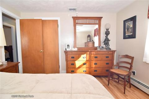 500 Buttonwoods Ave, Warwick, RI 02886 photo 20