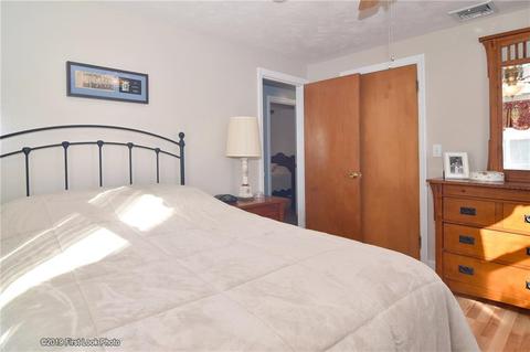 500 Buttonwoods Ave, Warwick, RI 02886 photo 19