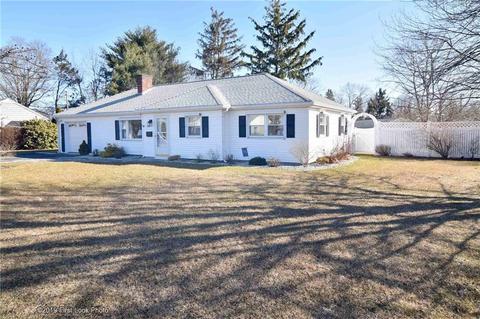 500 Buttonwoods Ave, Warwick, RI 02886 photo 33