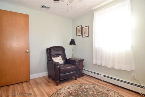 500 Buttonwoods Ave, Warwick, RI 02886 photo 23