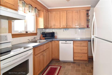 500 Buttonwoods Ave, Warwick, RI 02886 photo 6