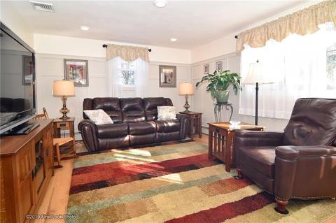 500 Buttonwoods Ave, Warwick, RI 02886 photo 11