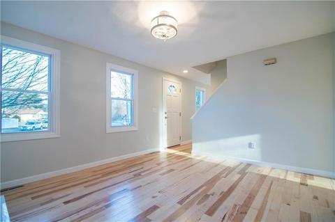 10 Wicks Ct, Warwick, RI 02886 photo 14