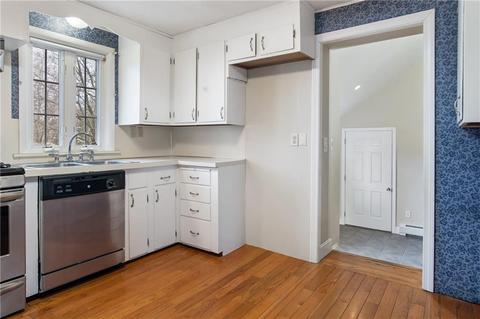 263 Parkside Dr, Warwick, RI 02888 photo 4
