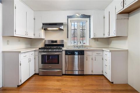 263 Parkside Dr, Warwick, RI 02888 photo 5