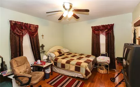 74 Summer St, Woonsocket, RI 02895 photo 11