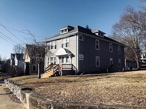 74 Summer St, Woonsocket, RI 02895 photo 5