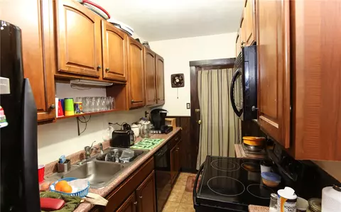 74 Summer St, Woonsocket, RI 02895 photo 15