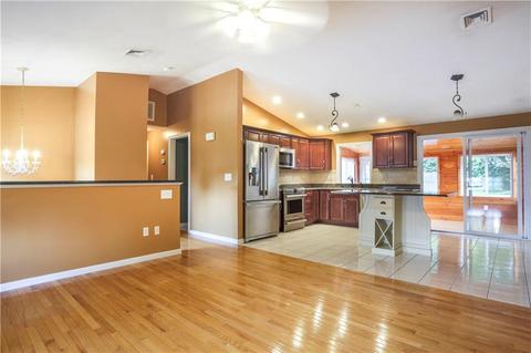 145 Fairfield Ave, Woonsocket, RI 02895 photo 10