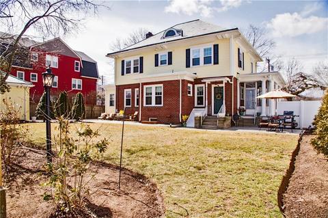 399 Harris Ave, Woonsocket, RI 02895 photo 5
