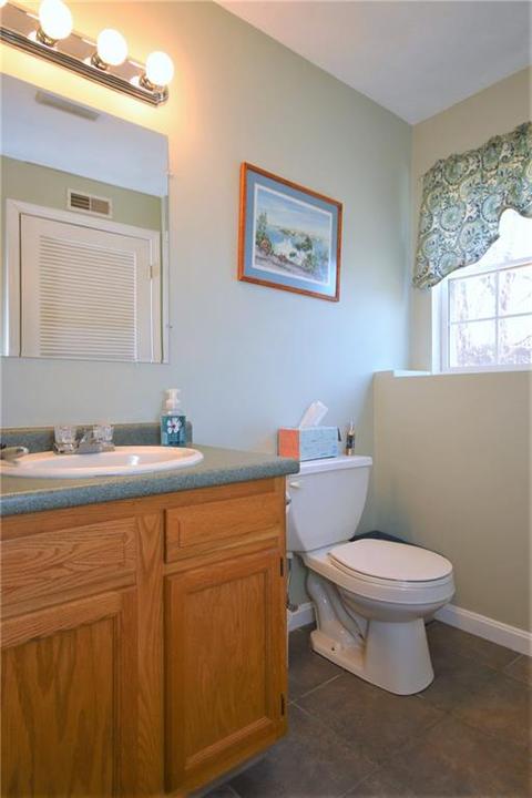 82 Irma Ave, Warwick, RI 02889 photo 11