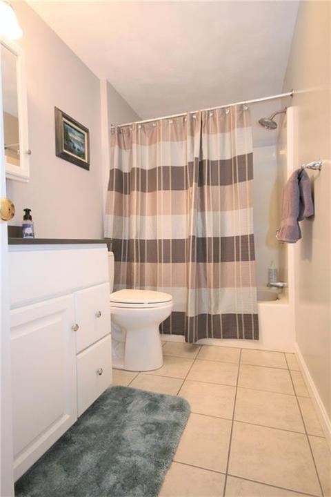 82 Irma Ave, Warwick, RI 02889 photo 6