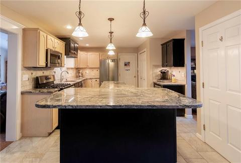 35 Silo Dr, Cranston, RI 02921 photo 5