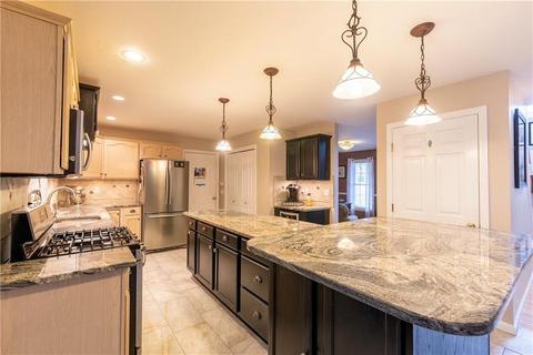 35 Silo Dr, Cranston, RI 02921 photo 6