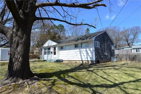 67 Flagg Ave, Warwick, RI 02886 photo 2