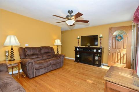 67 Flagg Ave, Warwick, RI 02886 photo 4