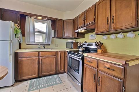 13 Champlin Dr, Westerly, RI 02891 photo 12