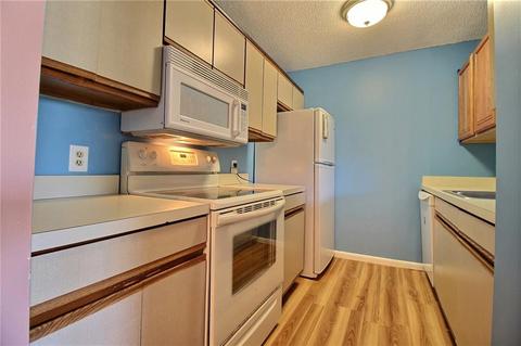 17 Apache Dr #H, Westerly, RI 02891 photo 5
