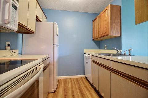 17 Apache Dr #H, Westerly, RI 02891 photo 6