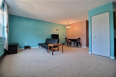 17 Apache Dr #H, Westerly, RI 02891 photo 2