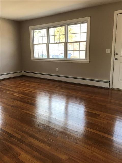 5 Dawn Ln, Coventry, RI 02816 photo 6