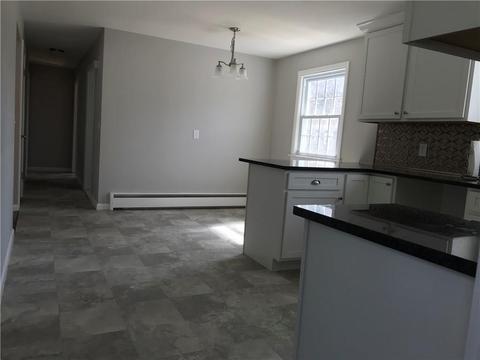 5 Dawn Ln, Coventry, RI 02816 photo 5