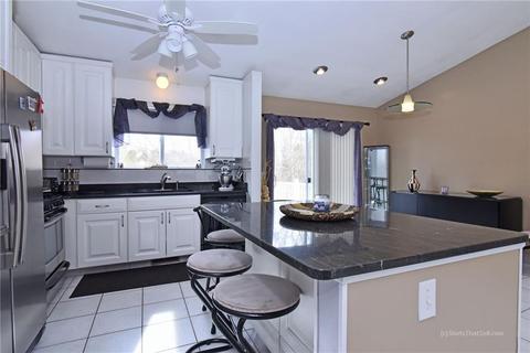 63 Eagle Dr, Hope, RI 02831 photo 8
