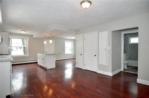 665 Mendon Rd, Woonsocket, RI 02895 photo 8