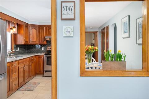 69 Myrtle Ave, Warwick, RI 02886 photo 6