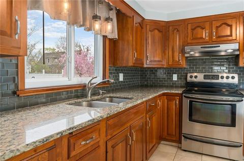 69 Myrtle Ave, Warwick, RI 02886 photo 5