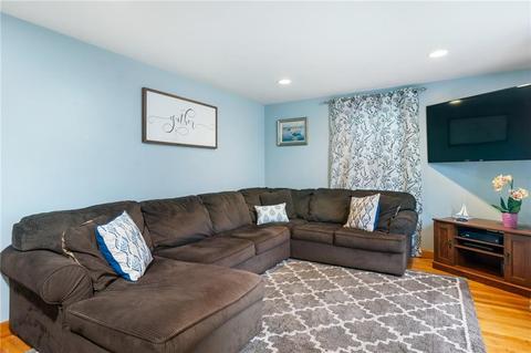 69 Myrtle Ave, Warwick, RI 02886 photo 3