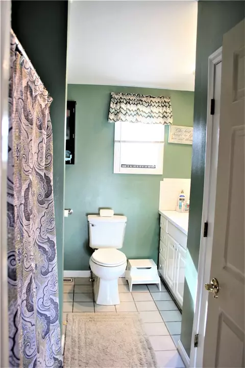 83 Carder Rd, Warwick, RI 02889 photo 8