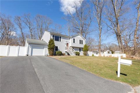 65 Boylston St, Warwick, RI 02889 photo 3
